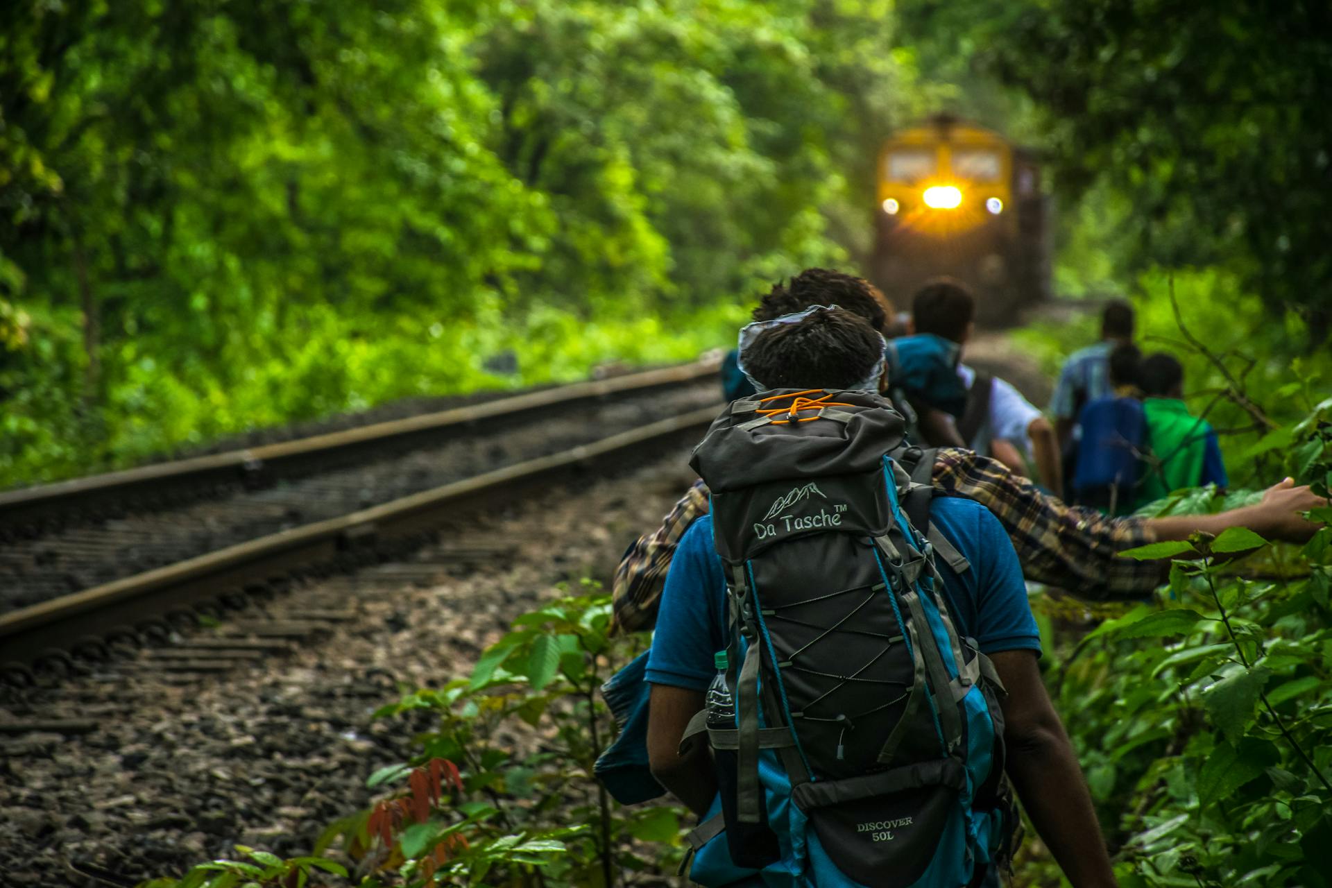 pexels-ajaybhargavguduru-939729